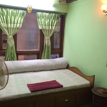 Ajima Guest House Bhatgoan Esterno foto