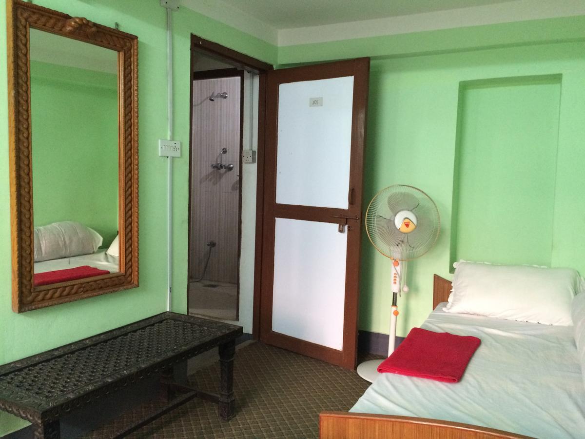 Ajima Guest House Bhatgoan Esterno foto