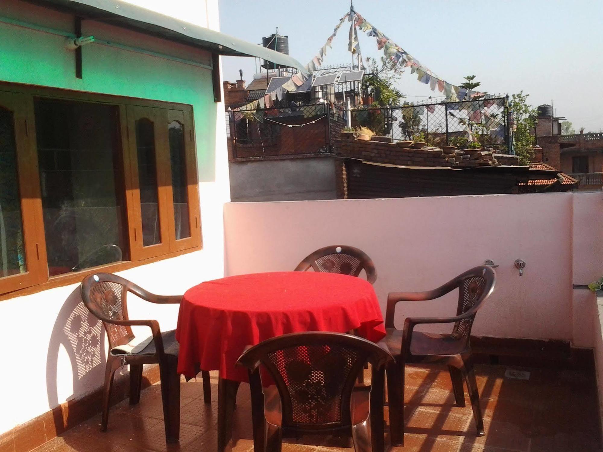 Ajima Guest House Bhatgoan Esterno foto